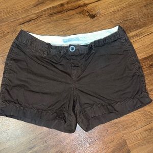 Size 4, Old Navy brown Mid Rise shorts. Inseam 3". TTS